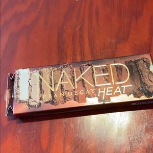 Urban Decay Naked Heat Palette